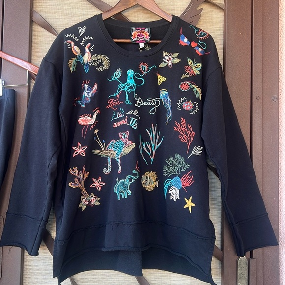 🌺 Johnny Was Embroidered Zoe Sweatshirt Tunic Top and Matching Leggings 🌺 - Picture 6 of 16